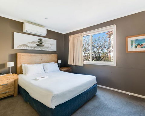 Aqualuna Beach Resort - Accommodation Burleigh 2
