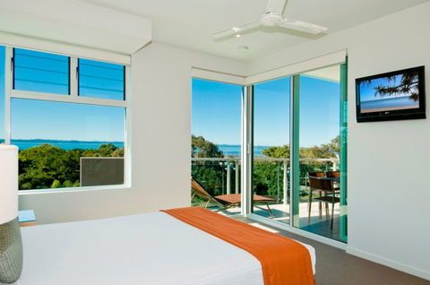 Akama Resort - Accommodation Burleigh 2