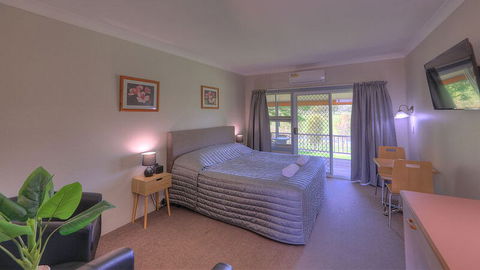 Jacaranda Motor Lodge - Accommodation Burleigh 1