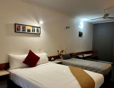 Ayr Traveller's Motel - Accommodation Burleigh 1