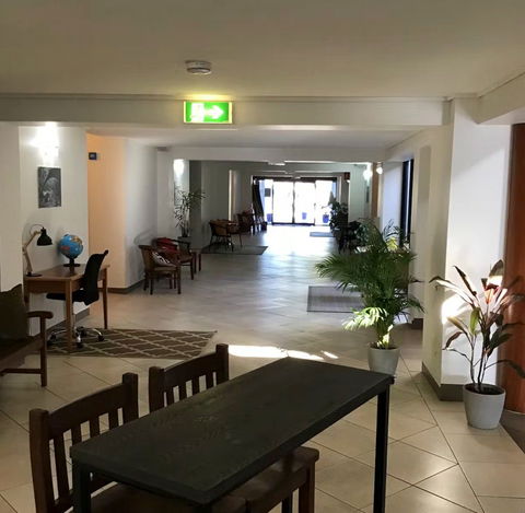 Ayr Traveller's Motel - Accommodation Burleigh 2