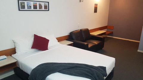 Ayr Traveller's Motel - Accommodation Burleigh 5