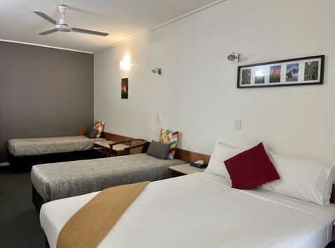 Ayr Traveller's Motel - Accommodation Burleigh 12
