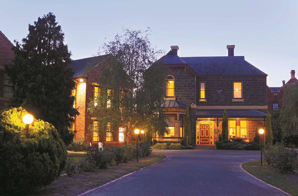 Redan VIC Accommodation Burleigh
