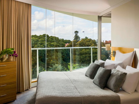 Pullman Quay Grand Sydney Harbour - Accommodation Burleigh 3