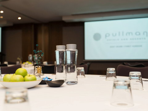 Pullman Quay Grand Sydney Harbour - Accommodation Burleigh 9