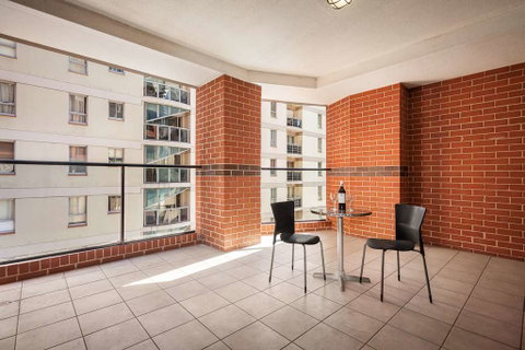 APX Apartments Darling Harbour - Accommodation Burleigh 13
