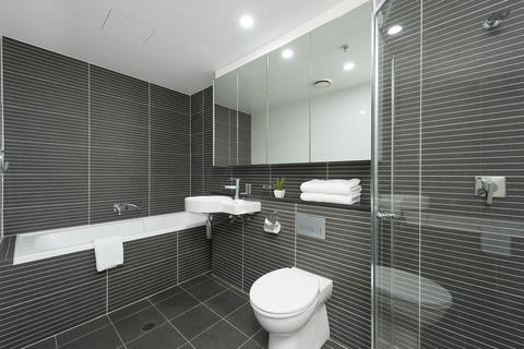 Astra Apartments North Sydney - Accommodation Burleigh 3