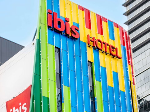 Ibis Sydney Barangaroo - Accommodation Burleigh 1