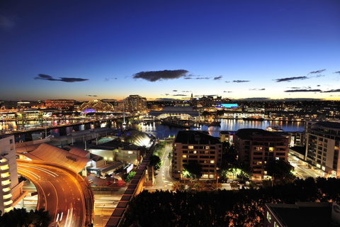 Metro Apartments on Darling Harbour - Accommodation Burleigh 3