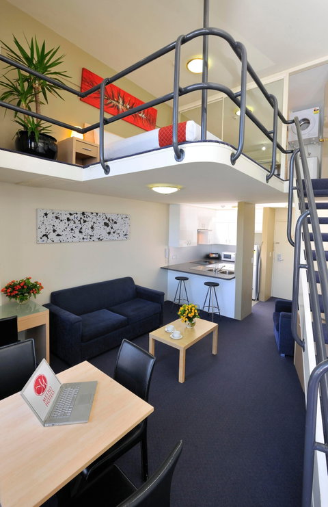Metro Apartments on Darling Harbour - Accommodation Burleigh 6