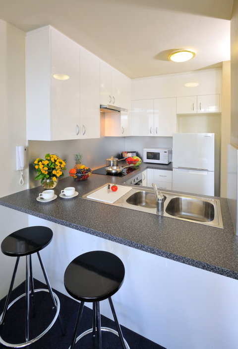 Metro Apartments on Darling Harbour - Accommodation Burleigh 9