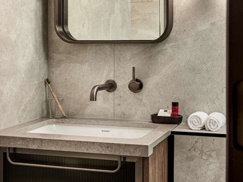 Aiden By Best Western - Accommodation Burleigh 16