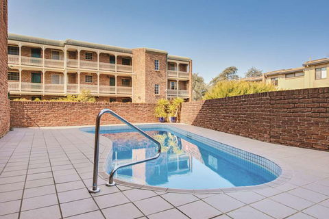 Adina Serviced Apts Canberra Kingston - Accommodation Burleigh 11