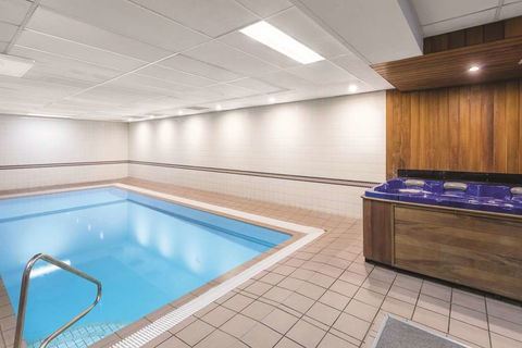 Adina Serviced Apts Canberra Kingston - Accommodation Burleigh 13