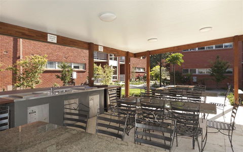 Forrest Hotel & Apartments - Accommodation Burleigh 8