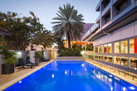 H on Smith Hotel - Accommodation Burleigh 8