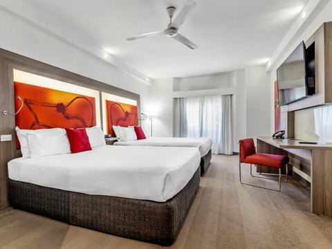 Novotel Darwin Atrium - Accommodation Burleigh 7