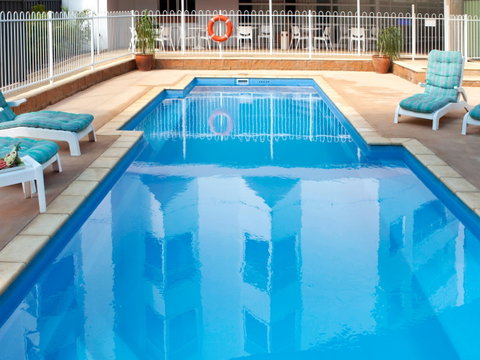 Novotel Darwin Atrium - Accommodation Burleigh 8