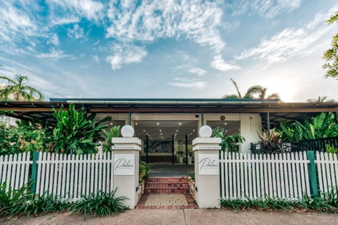 Palms City Resort - Accommodation Burleigh 5
