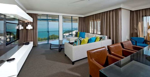 Mantra on the Esplanade - Accommodation Burleigh 13