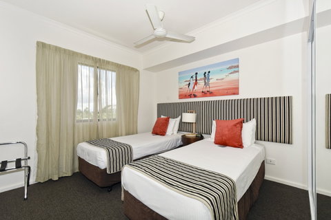 Metro Advance Apartments & Hotel - Accommodation Burleigh 9