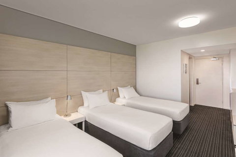 Vibe Hotel Darwin Waterfront - Accommodation Burleigh 7