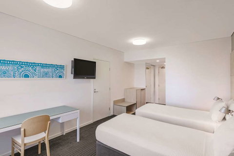 Vibe Hotel Darwin Waterfront - Accommodation Burleigh 9