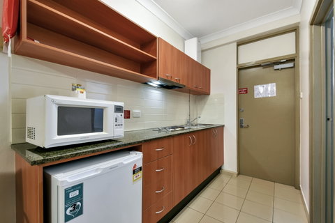 Vitina Studio Motel - Accommodation Burleigh 15