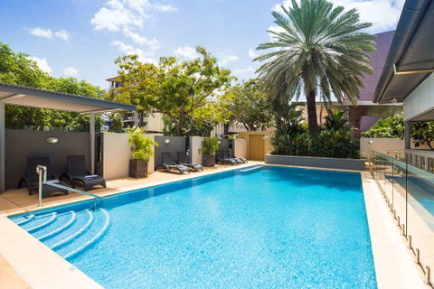 H on Smith Hotel - Accommodation Burleigh 9