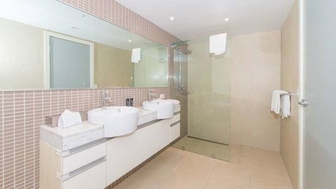 Mantra Pandanas - Accommodation Burleigh 12