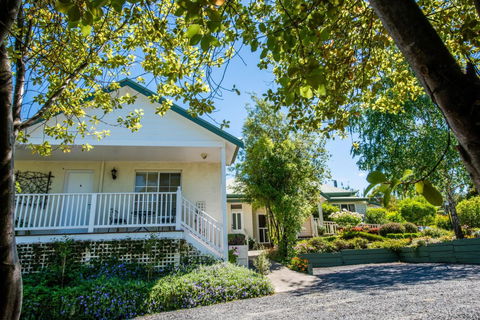 Yarra Gables Motel - Accommodation Burleigh 1