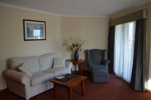 Gateway On Monash - Accommodation Burleigh 0