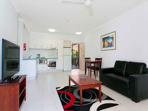 Cairns City Palms - Accommodation Burleigh 2