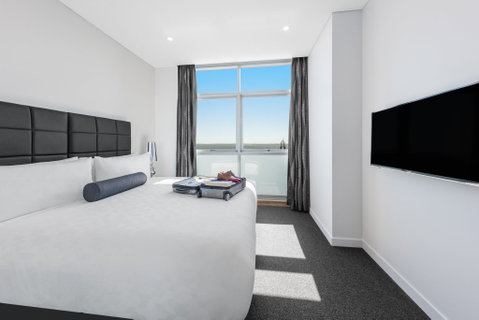 Meriton Suites Chatswood - Accommodation Burleigh 0