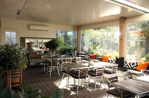 Prom Country Lodge - Accommodation Burleigh 2