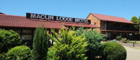 Maclin Lodge - Accommodation Burleigh 0