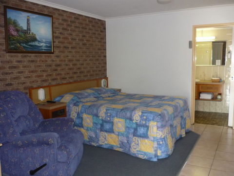 Lantern Motor Inn - Accommodation Burleigh 1