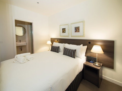 WRAP on Southbank - Accommodation Burleigh 2