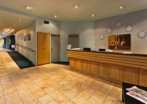 Quality Hotel Manor - Accommodation Burleigh 1