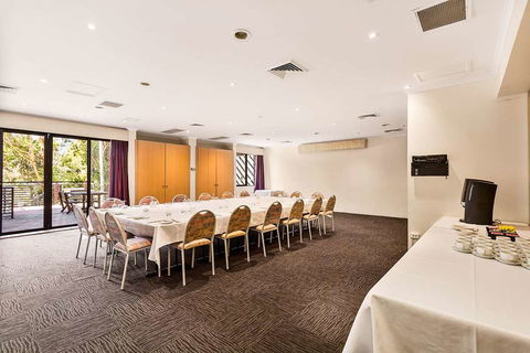 Quality Hotel Manor - Accommodation Burleigh 10