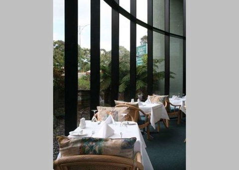 Quality Hotel Manor - Accommodation Burleigh 11