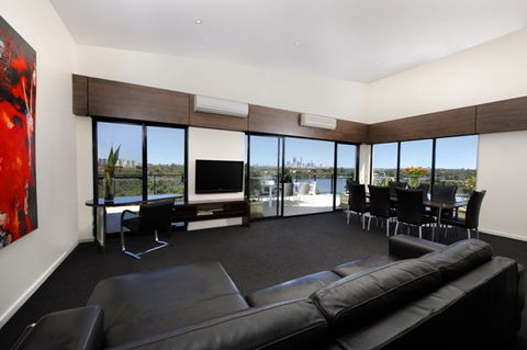Assured Ascot Quays Apartment Hotel - Accommodation Burleigh 6