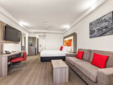Novotel Darwin Atrium - Accommodation Burleigh 5
