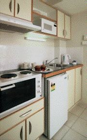 Astor Metropole & Apartment - Accommodation Burleigh 1