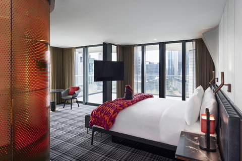 W Melbourne - Accommodation Burleigh 2