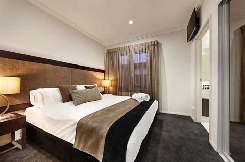 Attika Hotel - Accommodation Burleigh 1
