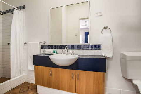 Karratha Central Apartments - Accommodation Burleigh 2