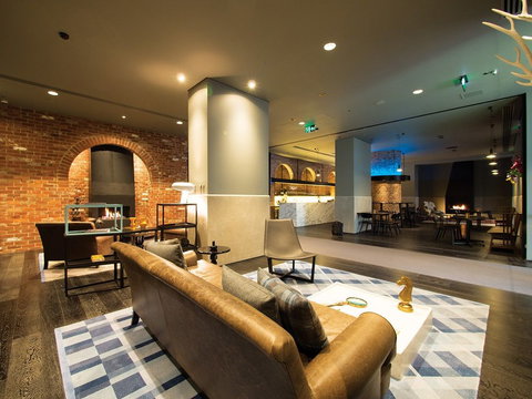 WRAP on Southbank - Accommodation Burleigh 1