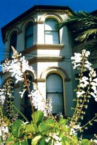 Admiral Collingwood Lodge - Accommodation Burleigh 0